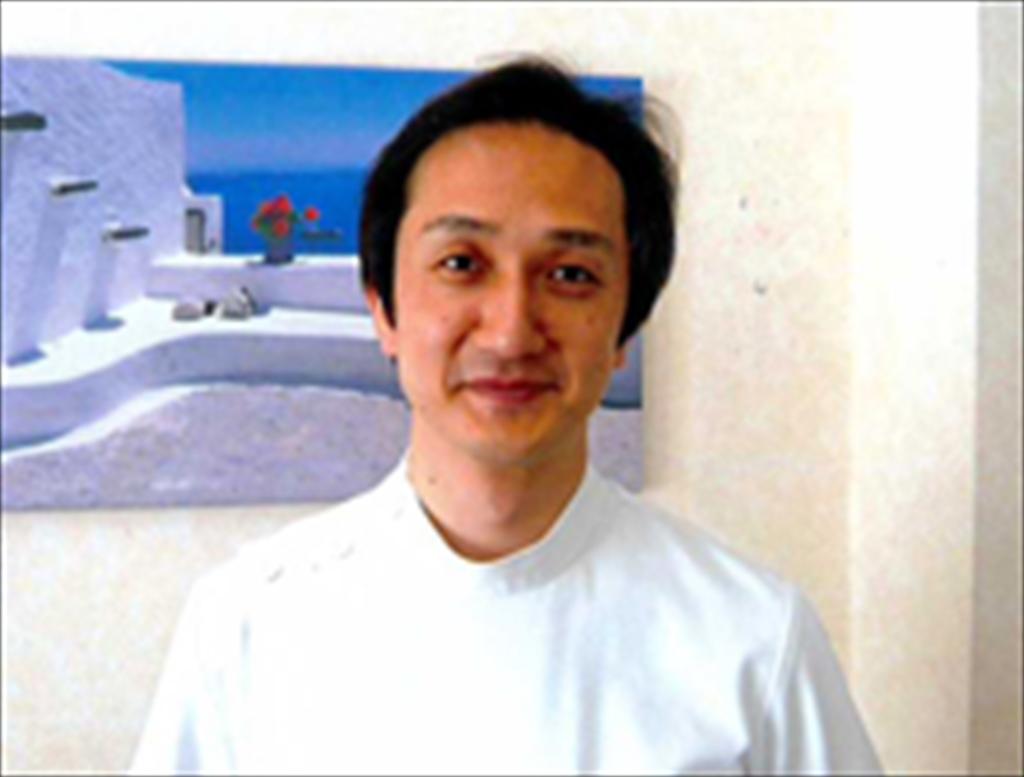 中納先生です。昭和大学、矯正科講師（日本矯正歯科学会指導医・認定医取得）のドクターです。